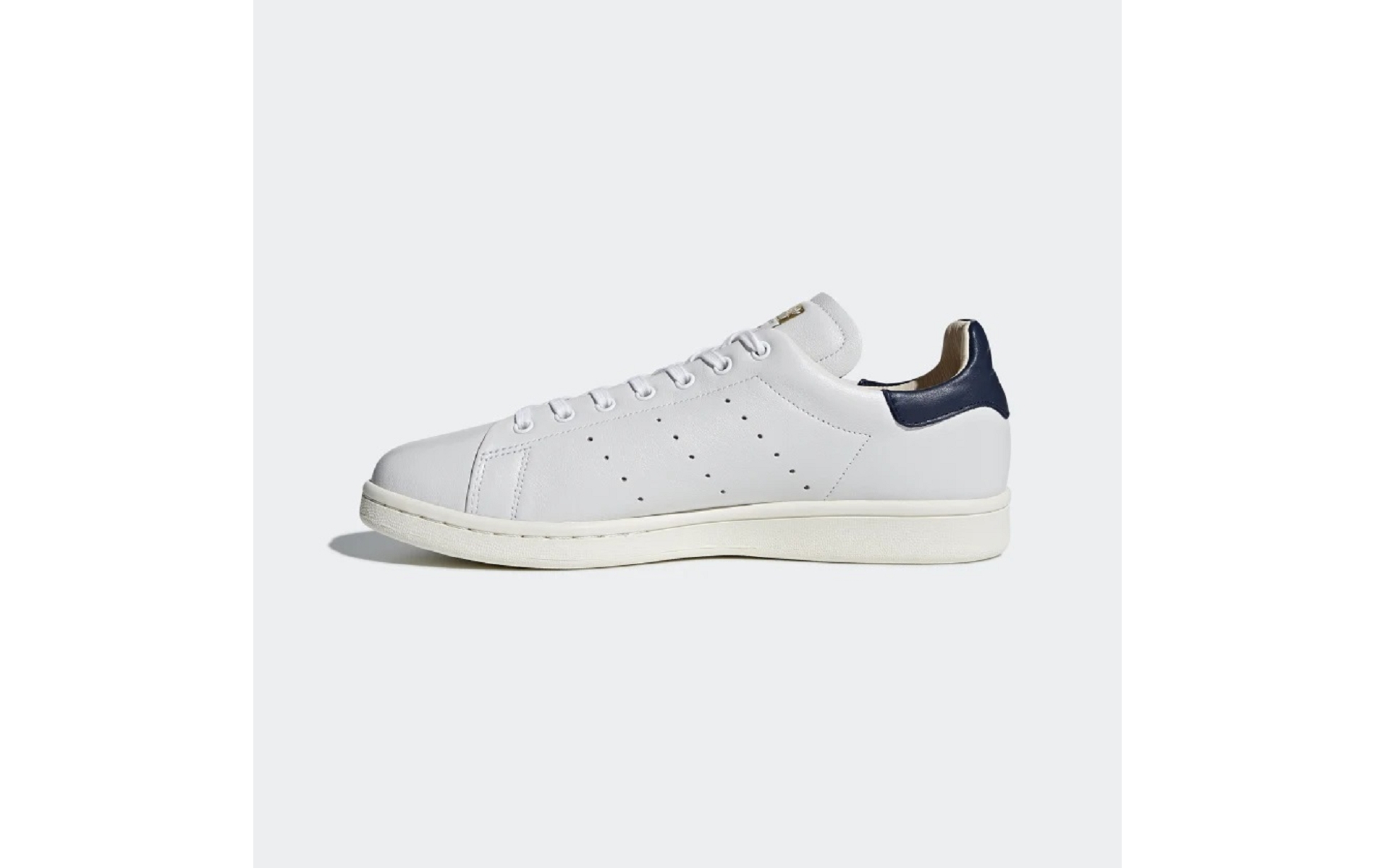 Cq3033 adidas deals
